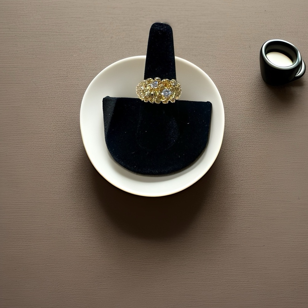 Men’s 18k Gold Ring with Diamond Accents